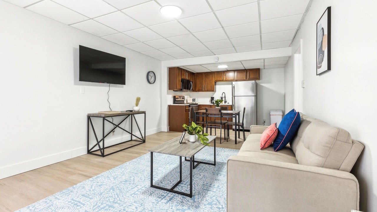 Photo of Livingroom in Central Business District