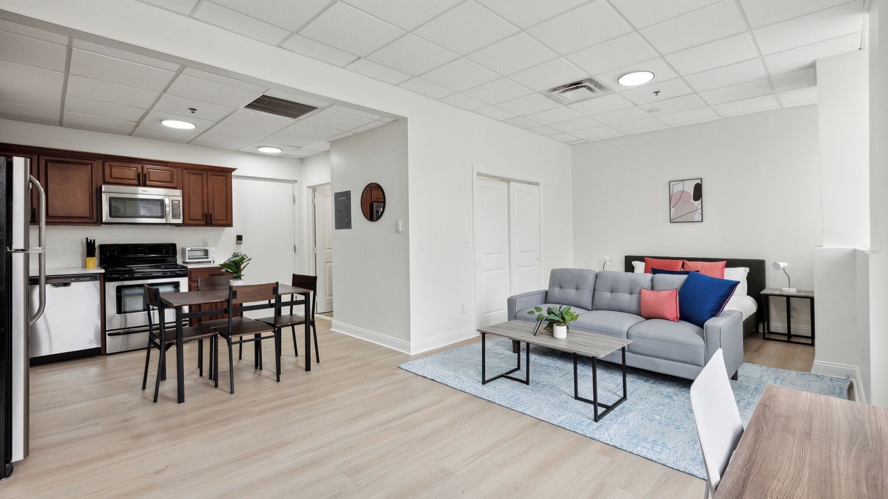 Photo of Livingroom in Central Business District
