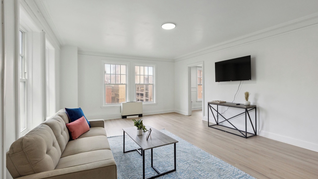 Photo of Livingroom in Central Business District