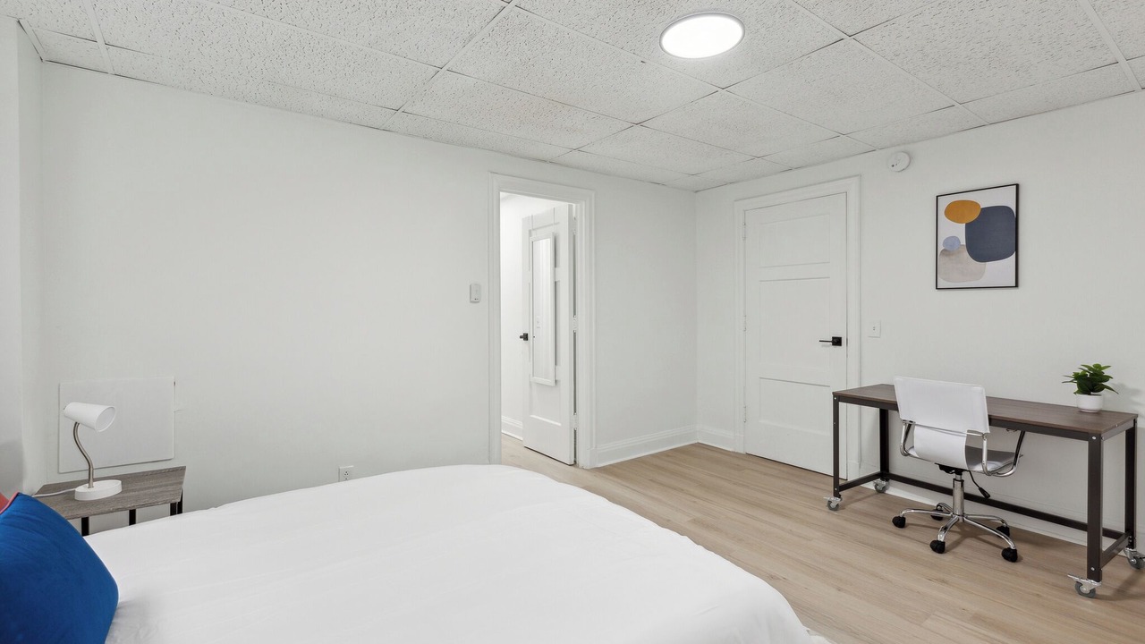 Photo of Bedroom in Central Business District
