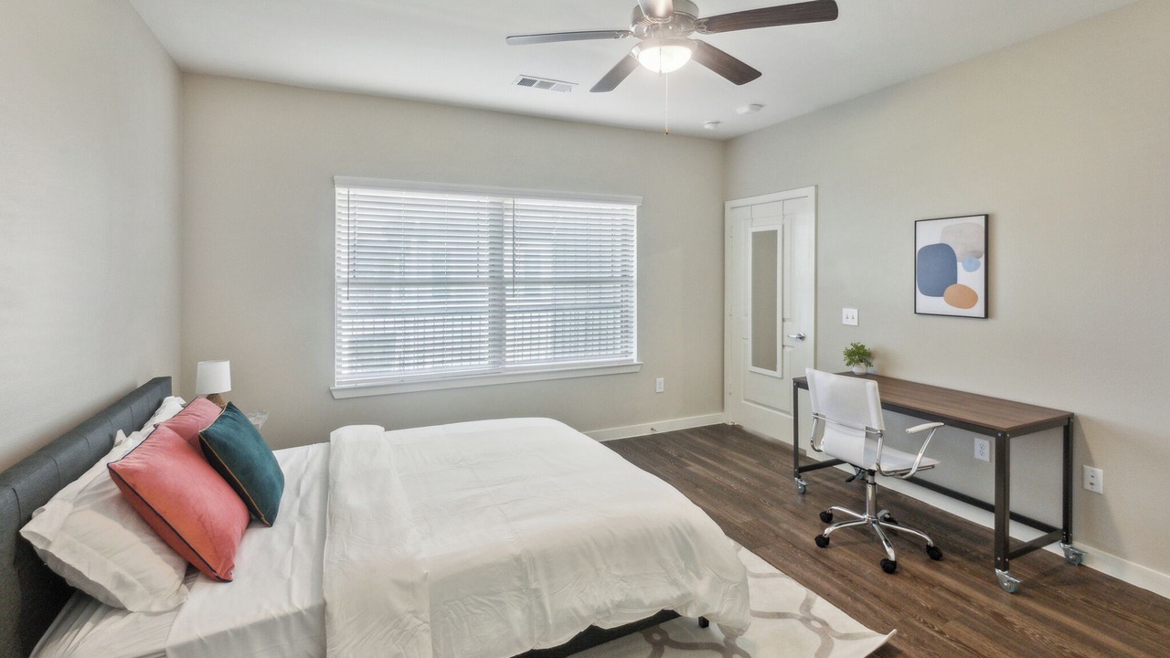 Photo of Bedroom in Willowbrook
