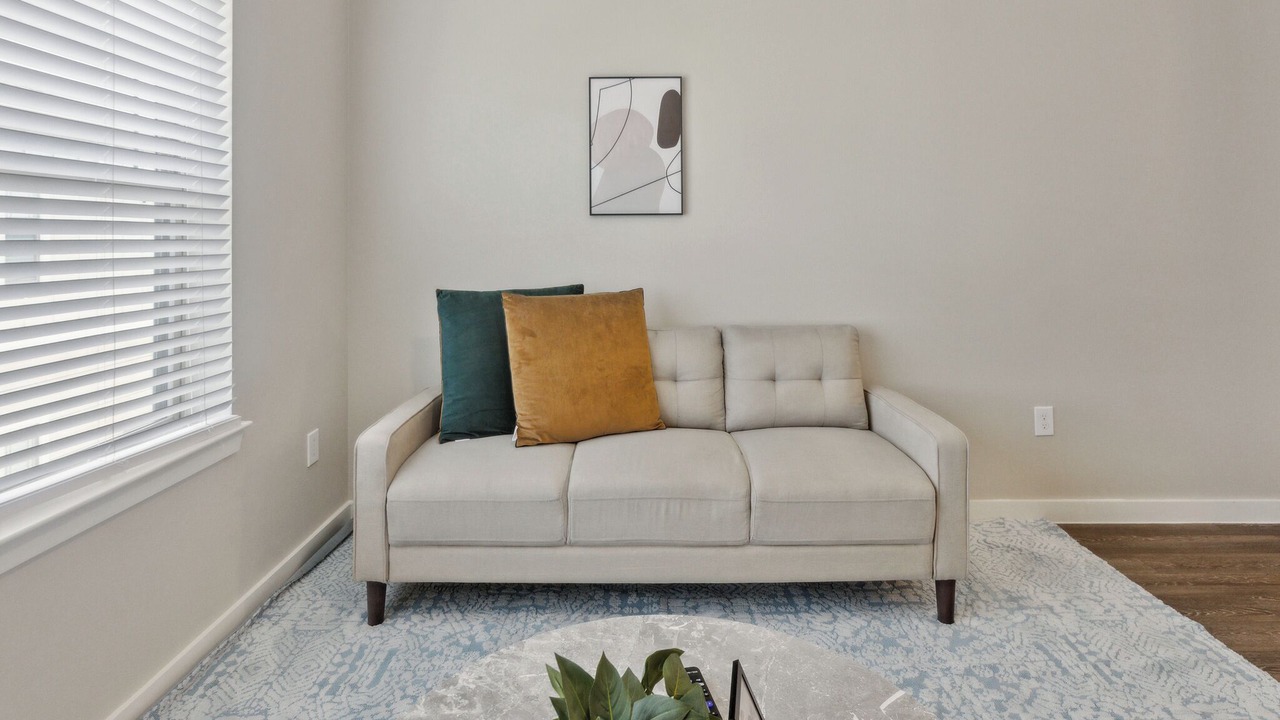 Photo of Livingroom in Willowbrook