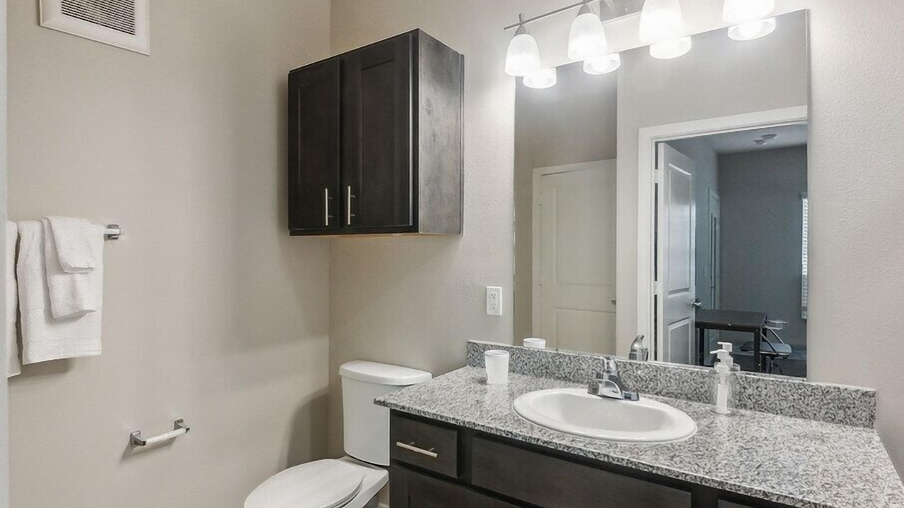 Photo of Bathroom in Willowbrook