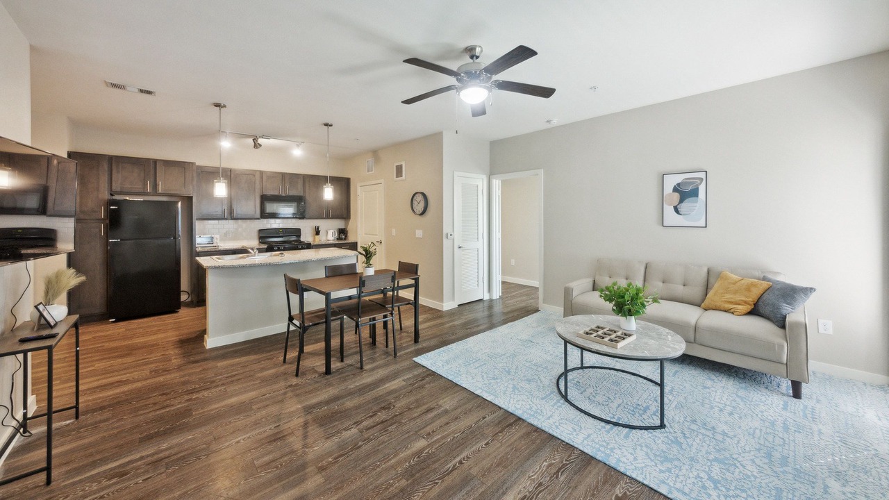 Photo of Livingroom in Willowbrook