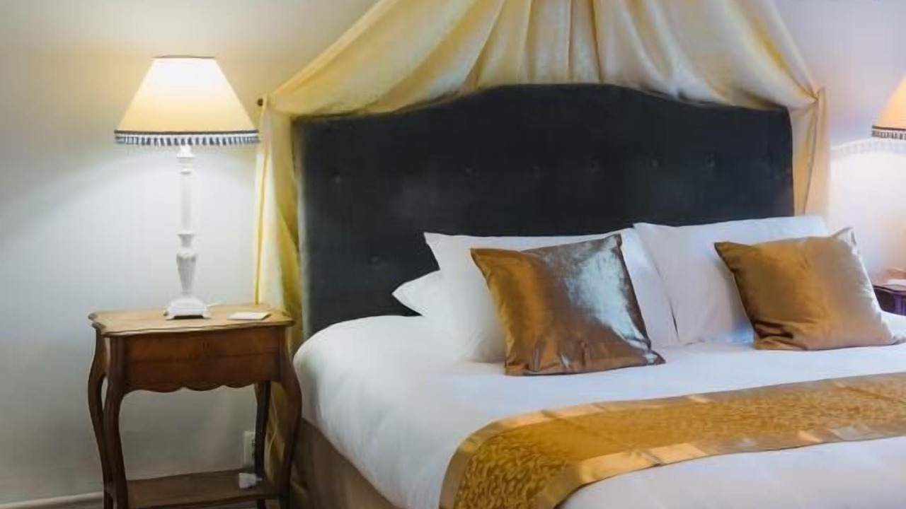 Photo of Bedroom in Saint-Sulpice-et-Cameyrac