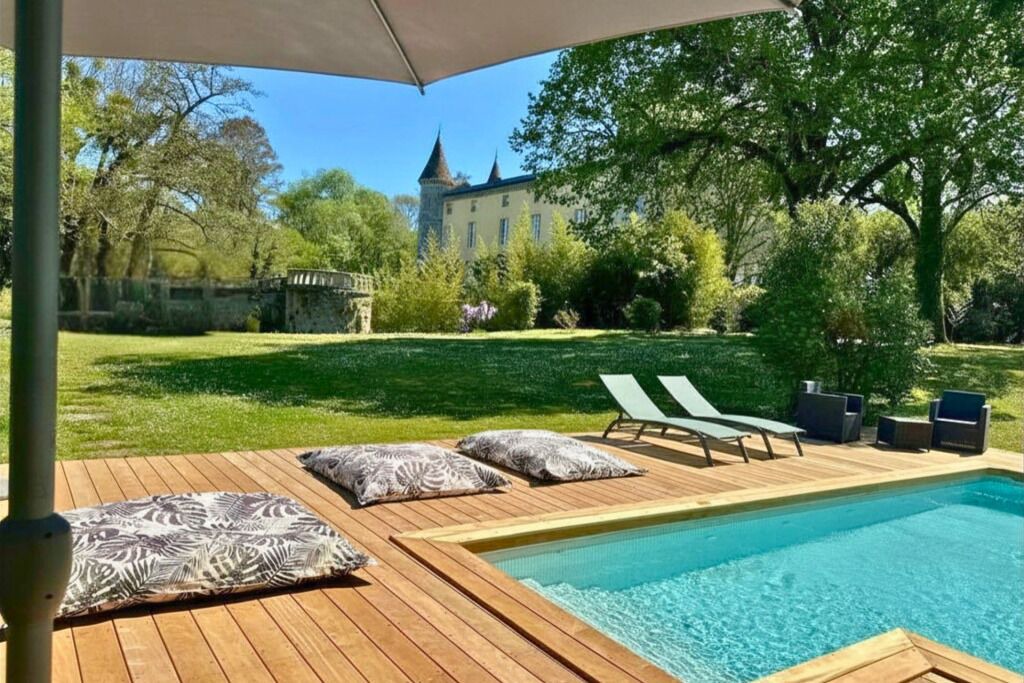 Photo of Outdoor in Saint-Sulpice-et-Cameyrac