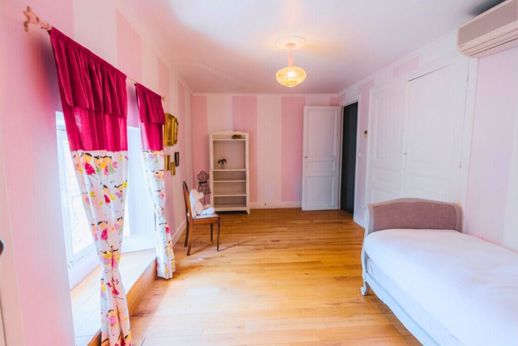 Photo of Bedroom in Saint-Sulpice-et-Cameyrac