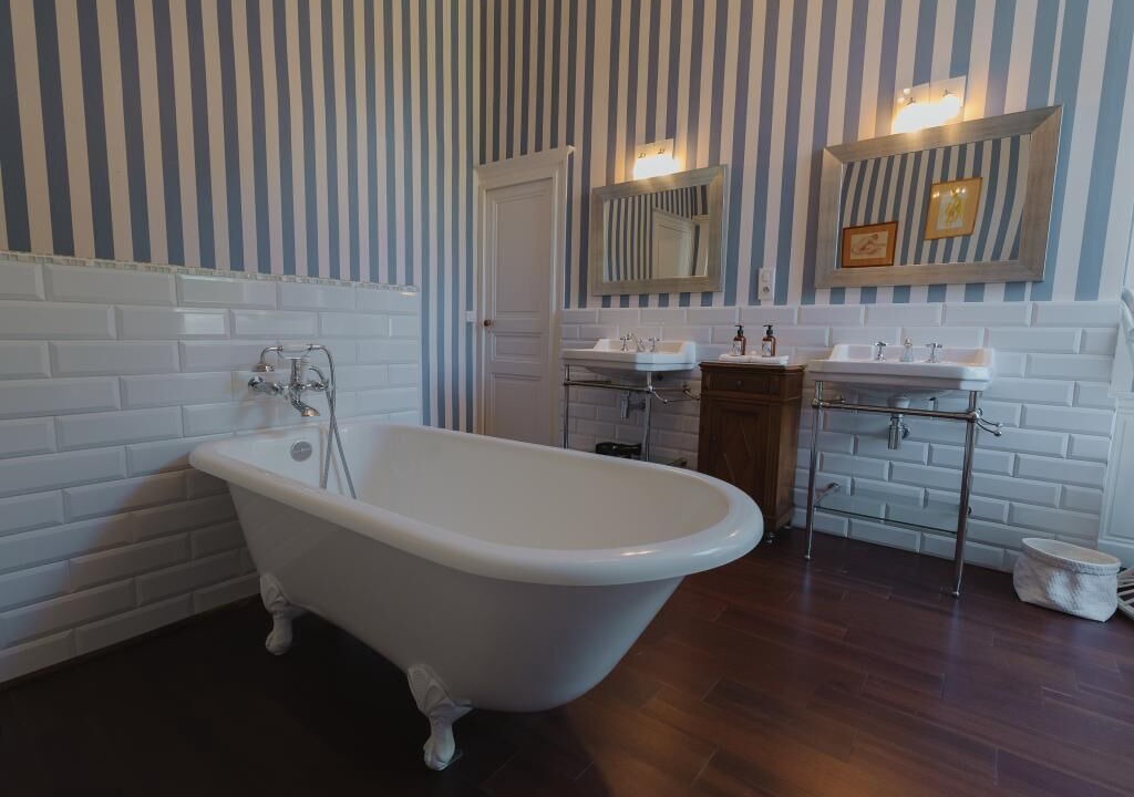 Photo of Bathroom in Saint-Sulpice-et-Cameyrac