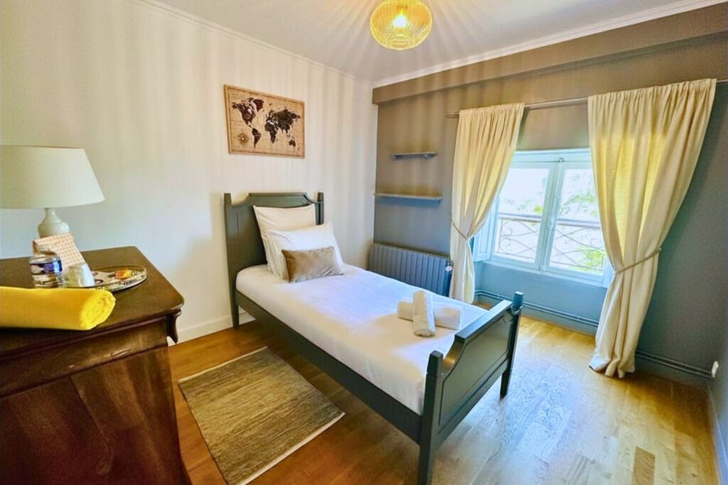 Photo of Bedroom in Saint-Sulpice-et-Cameyrac
