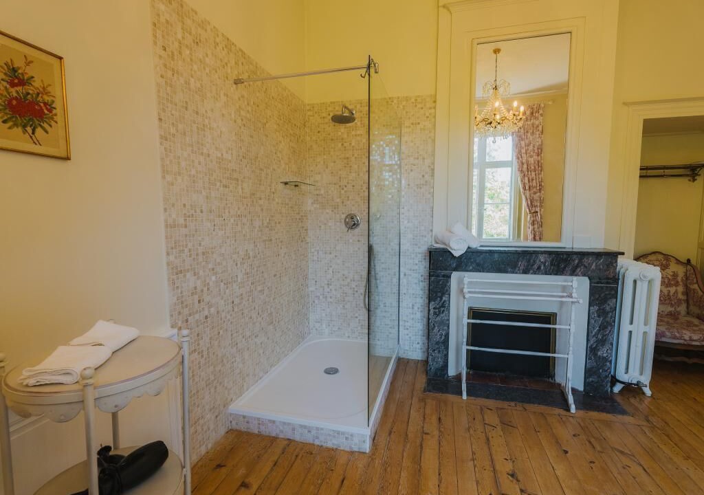 Photo of Bathroom in Saint-Sulpice-et-Cameyrac