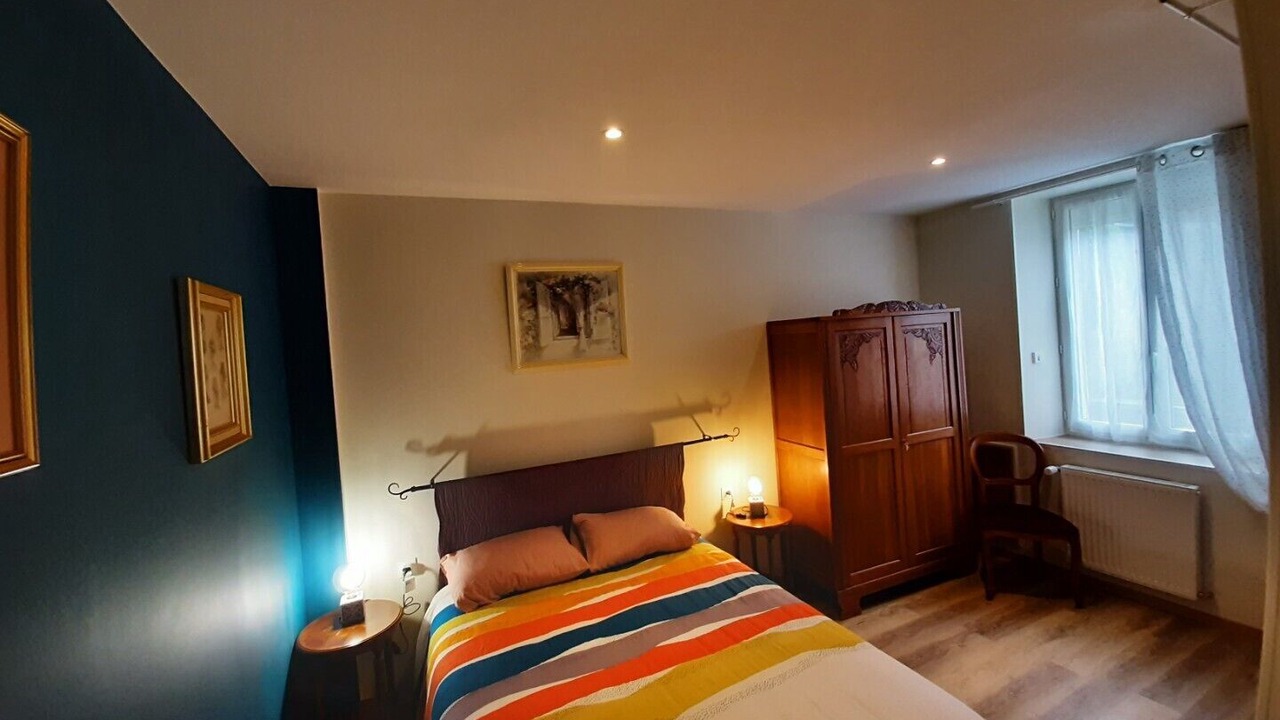 Photo of Bedroom in Le Mele-sur-Sarthe