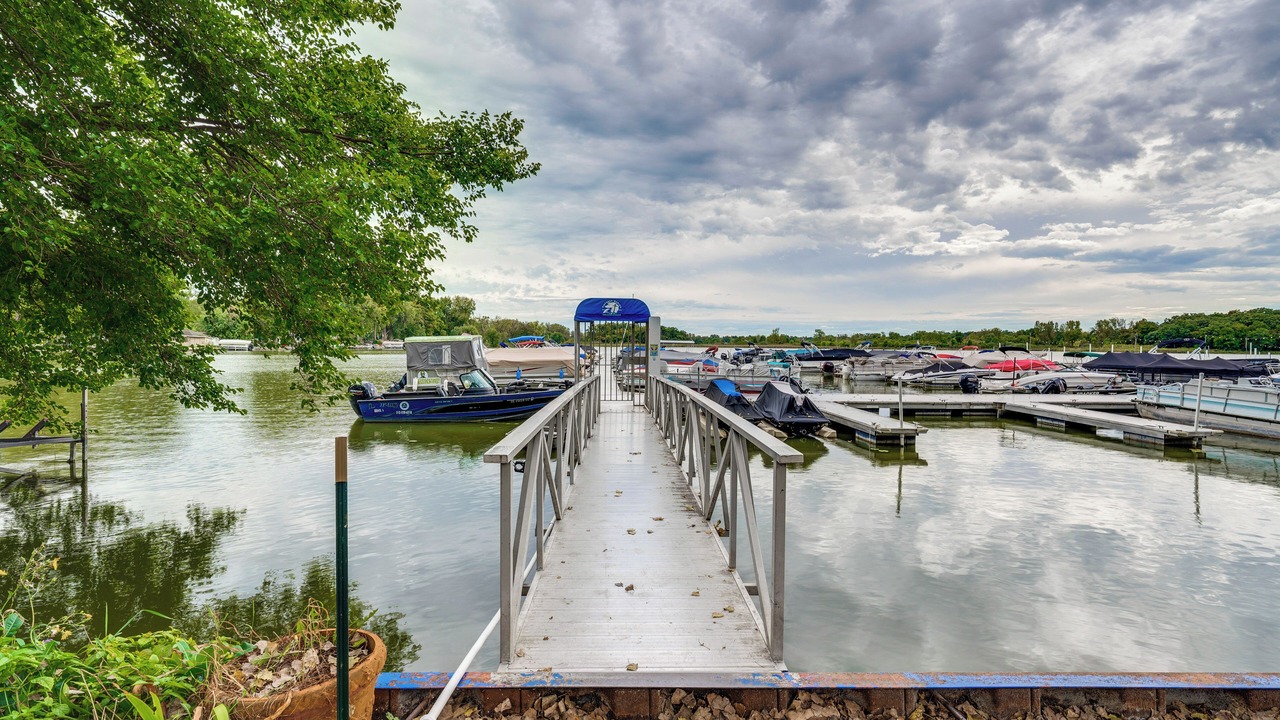 Photo of Others in Fox Lake
