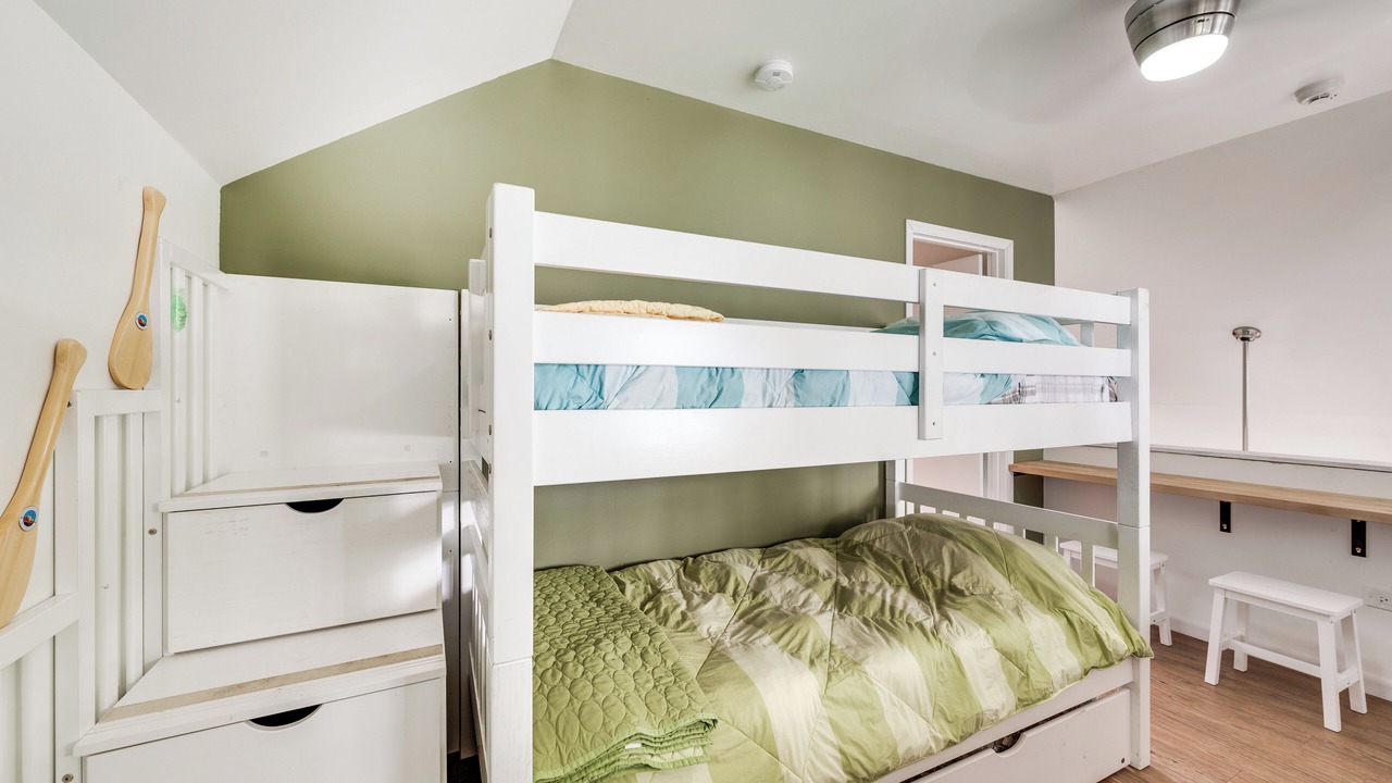 Photo of Bedroom in Fox Lake