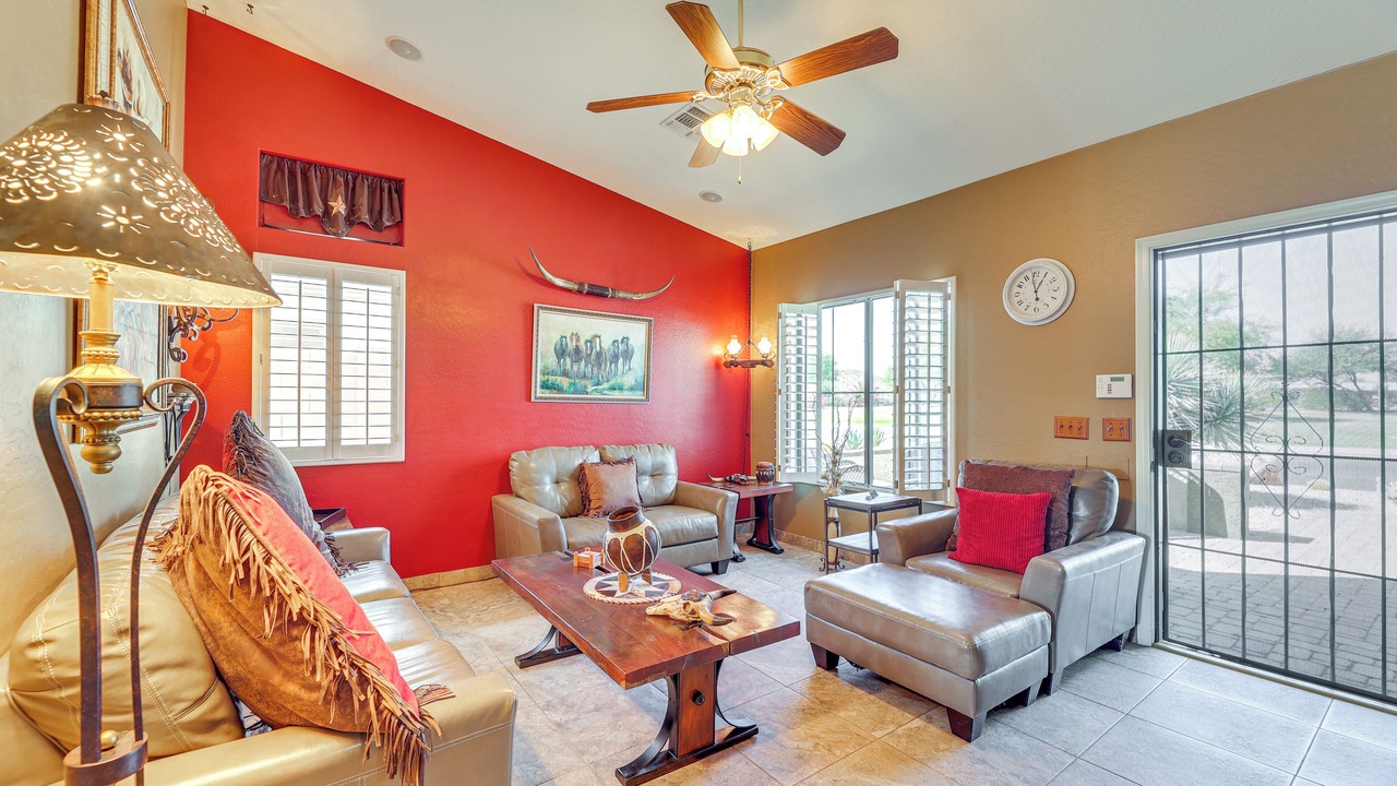 Photo of Livingroom in San Tan Valley