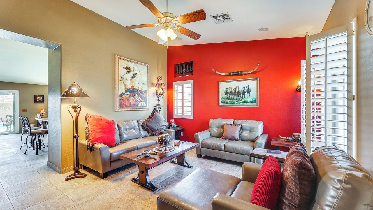 Photo of Livingroom in San Tan Valley