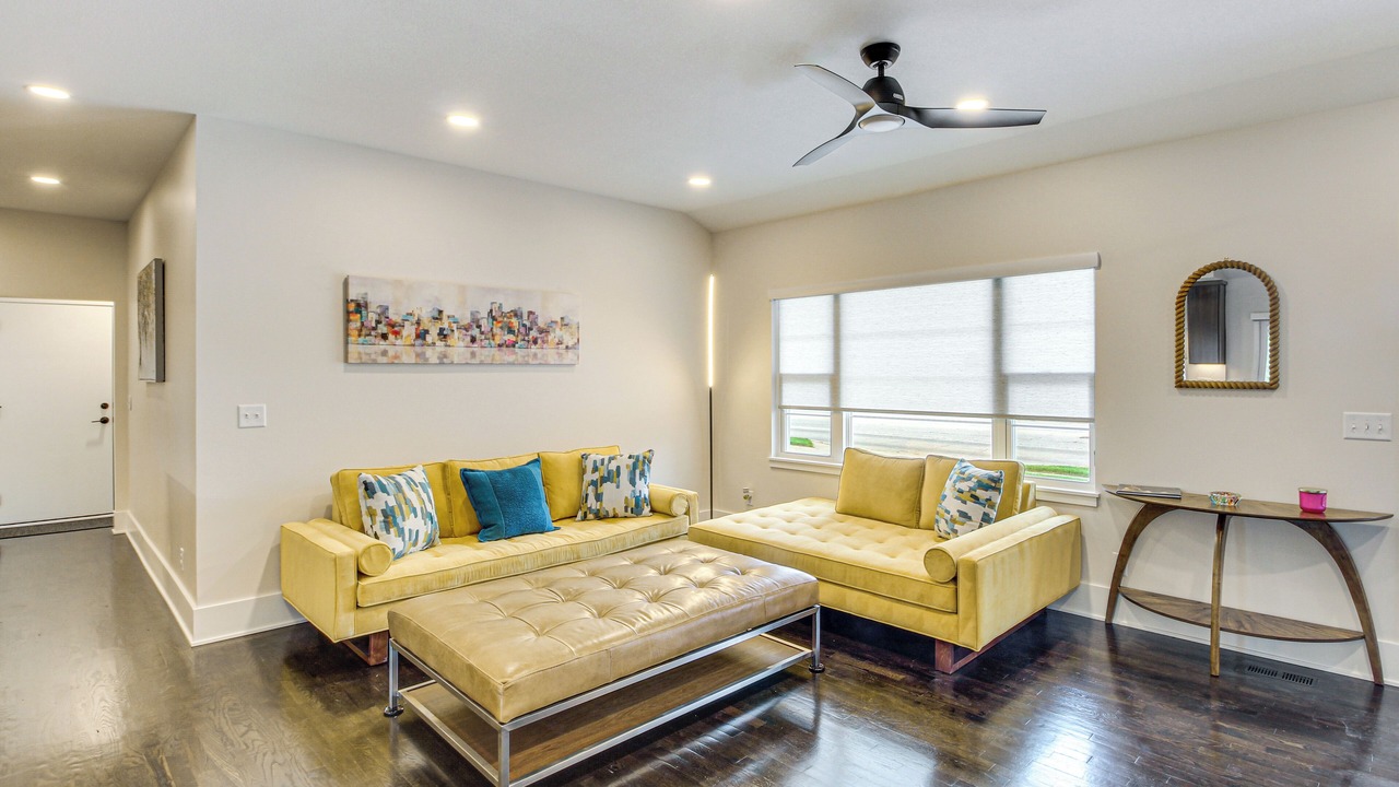 Photo of Livingroom in Lenexa