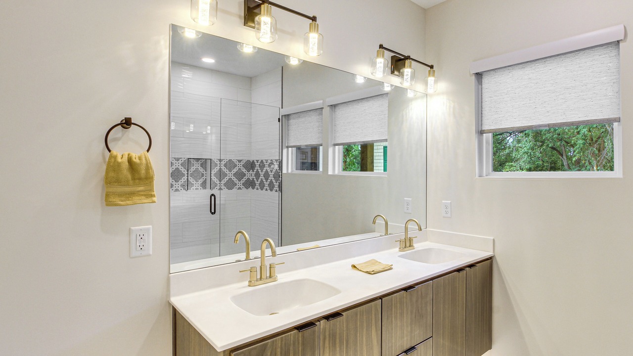 Photo of Bathroom in Lenexa