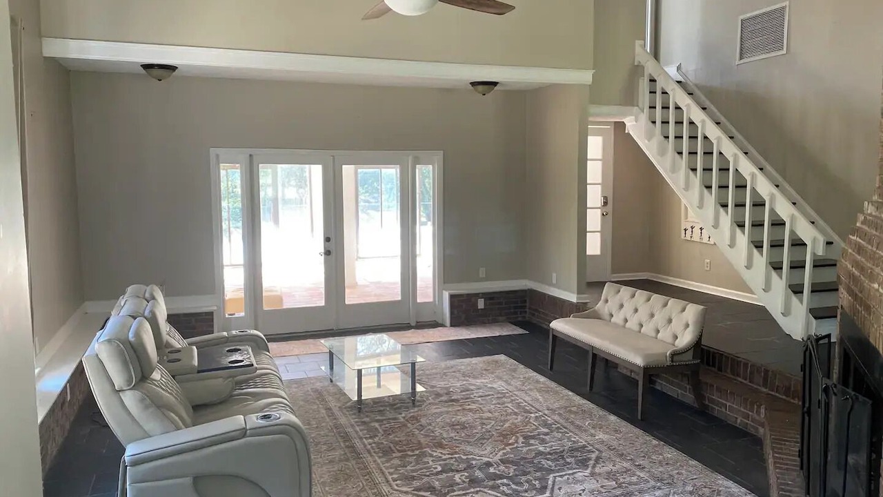 Photo of Livingroom in Albany