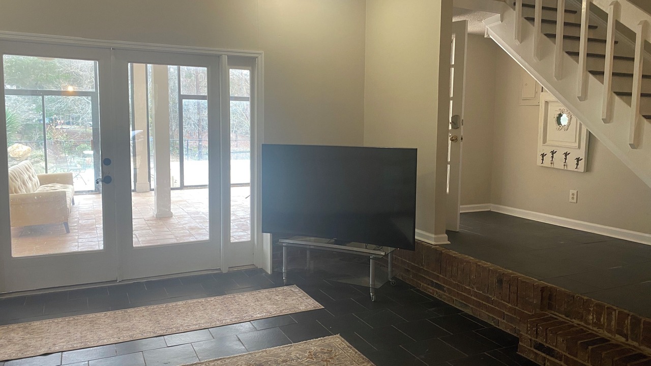 Photo of Others in Albany