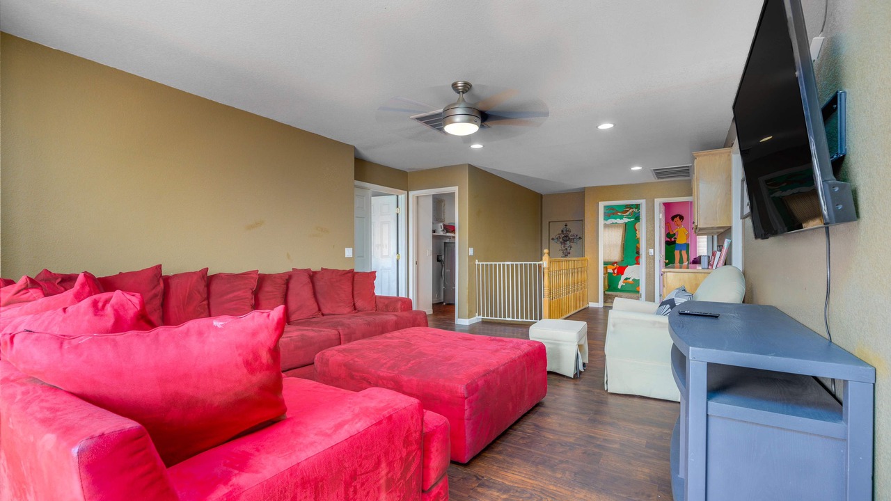 Photo of Livingroom in Coldwater Springs