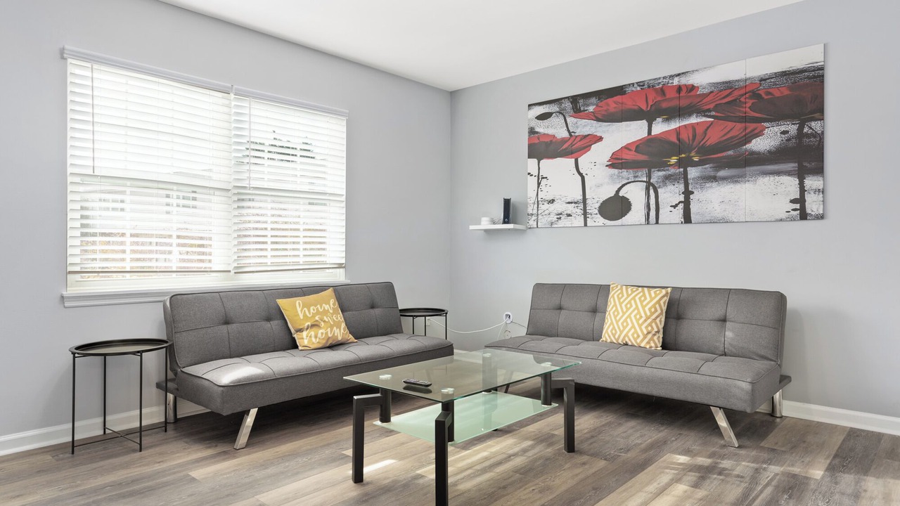 Photo of Livingroom in Chapel Hill