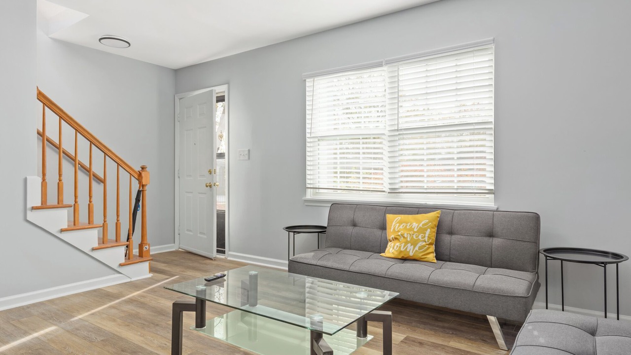 Photo of Livingroom in Chapel Hill