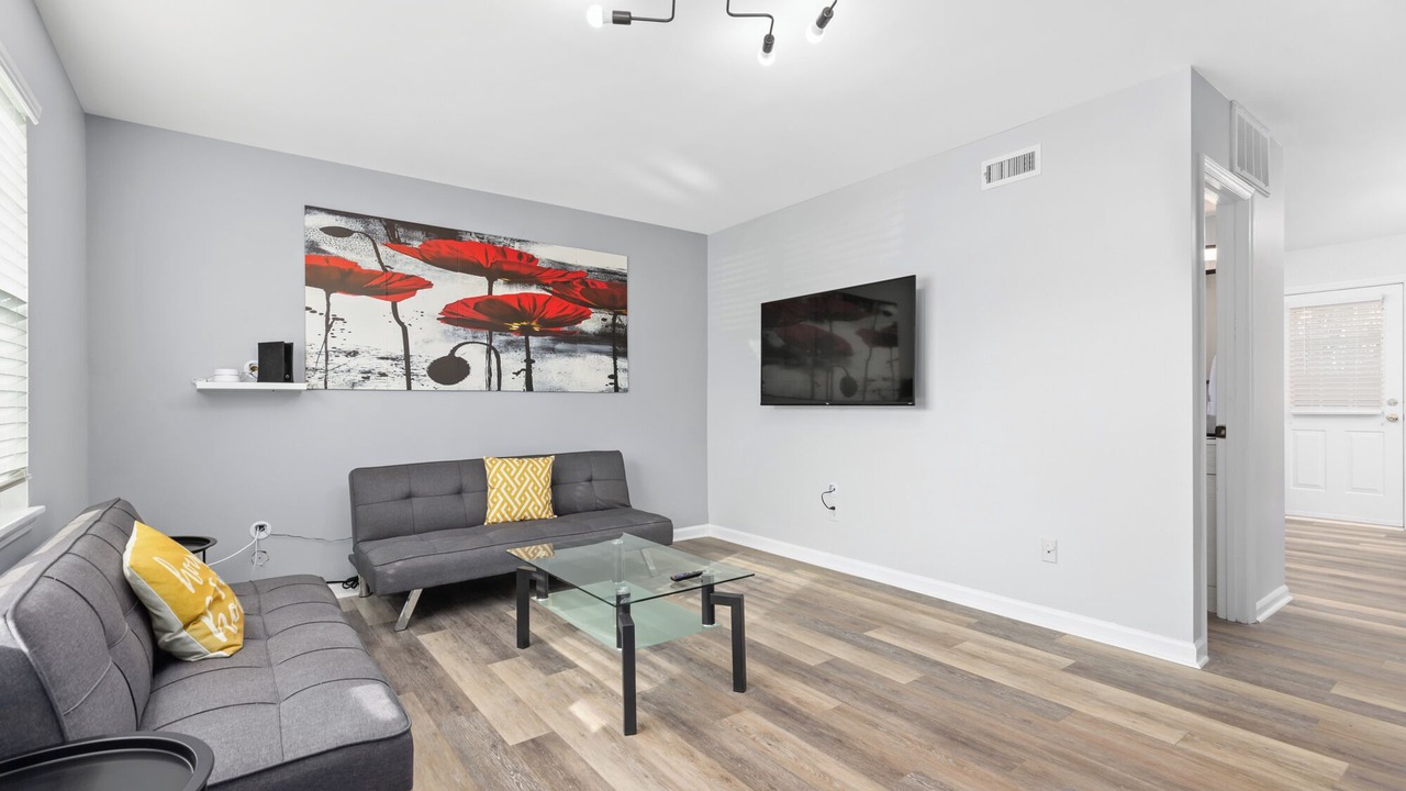 Photo of Livingroom in Chapel Hill
