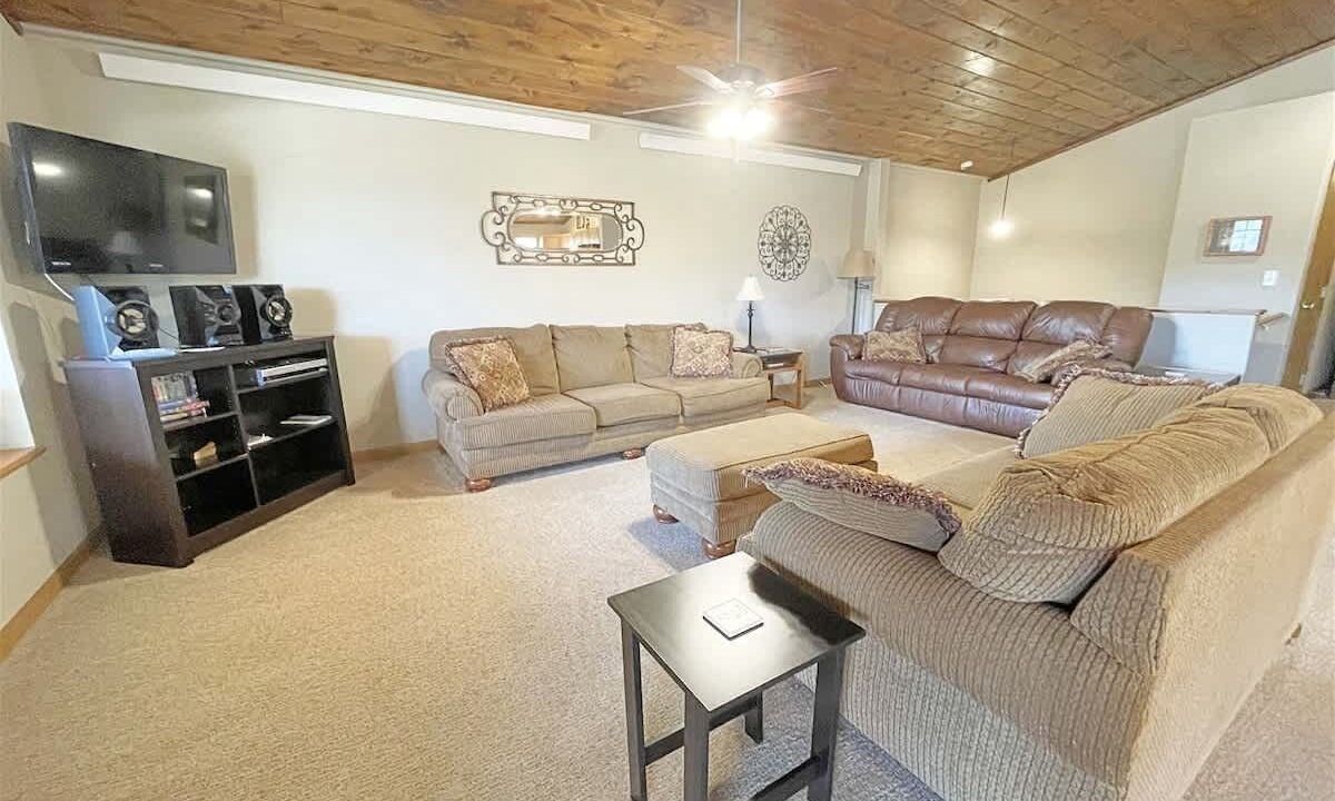 Photo of Livingroom in Hill City