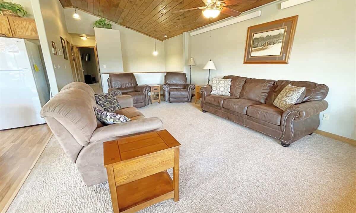 Photo of Livingroom in Hill City