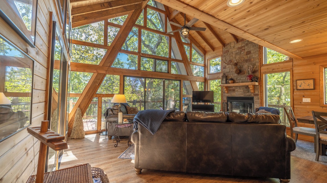 Photo of Livingroom in Innsbrook