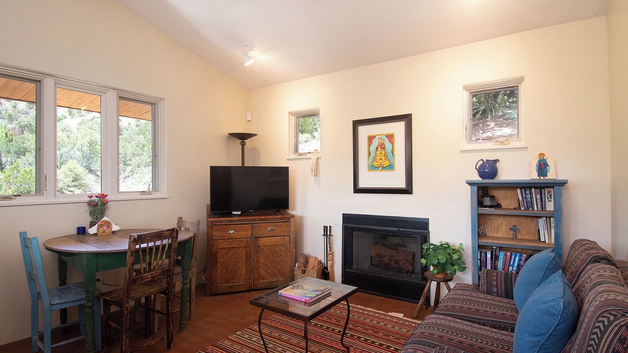 Photo of Livingroom in Tesuque