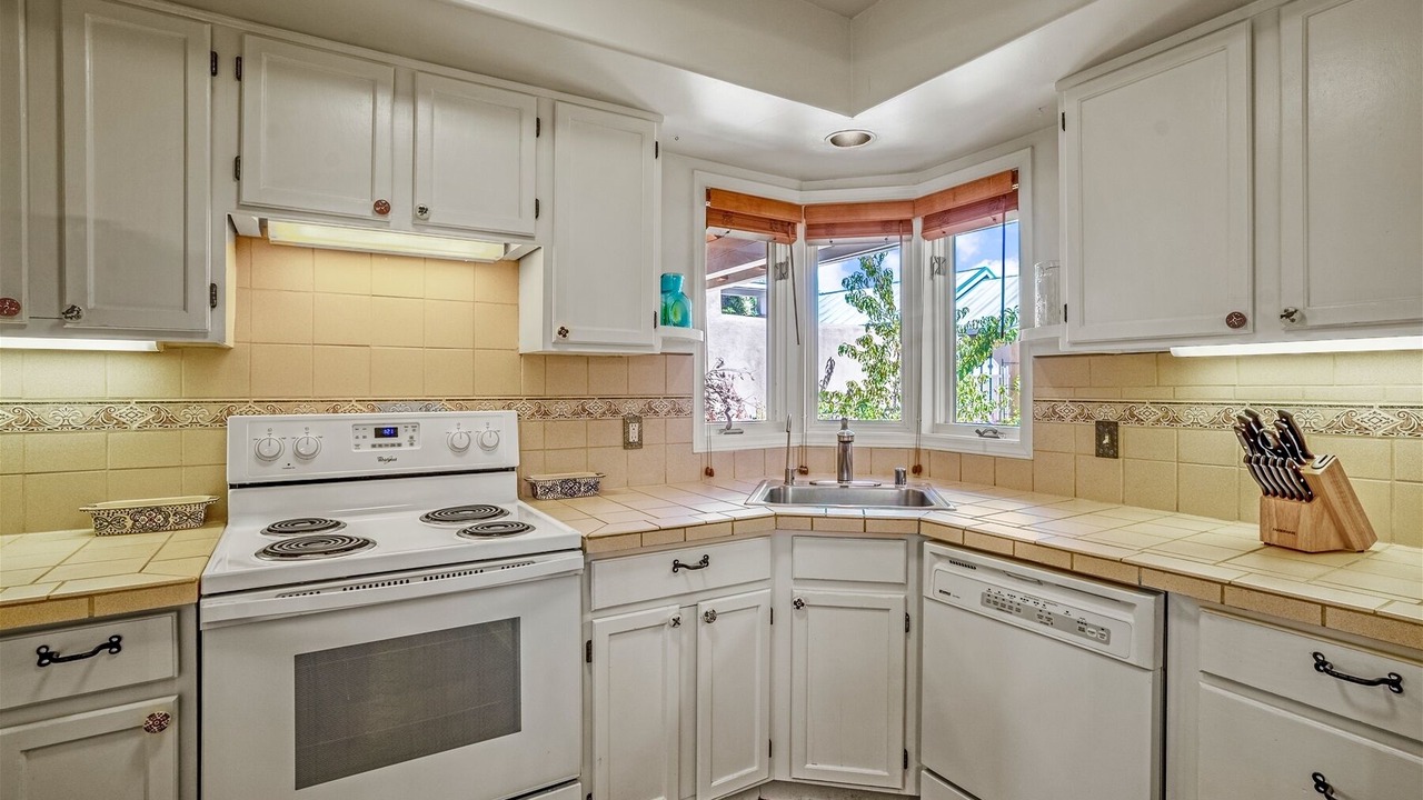 Photo of Kitchen in Northeast Santa Fe