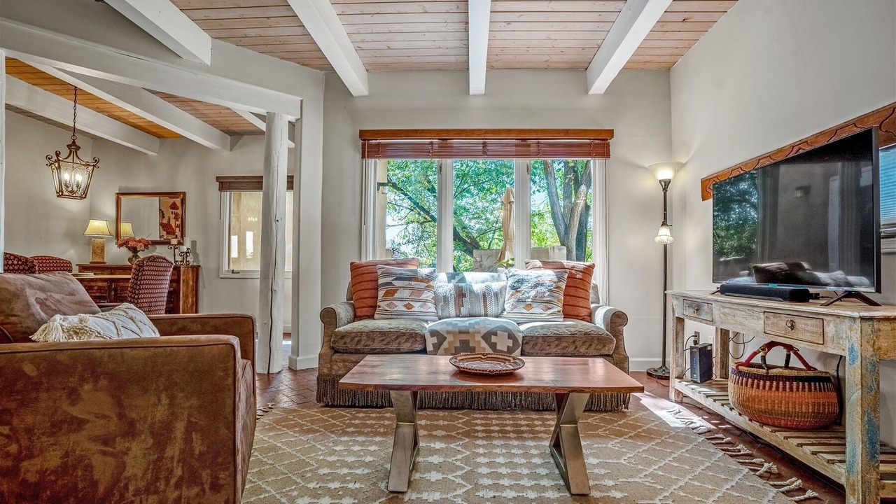 Photo of Livingroom in Northeast Santa Fe