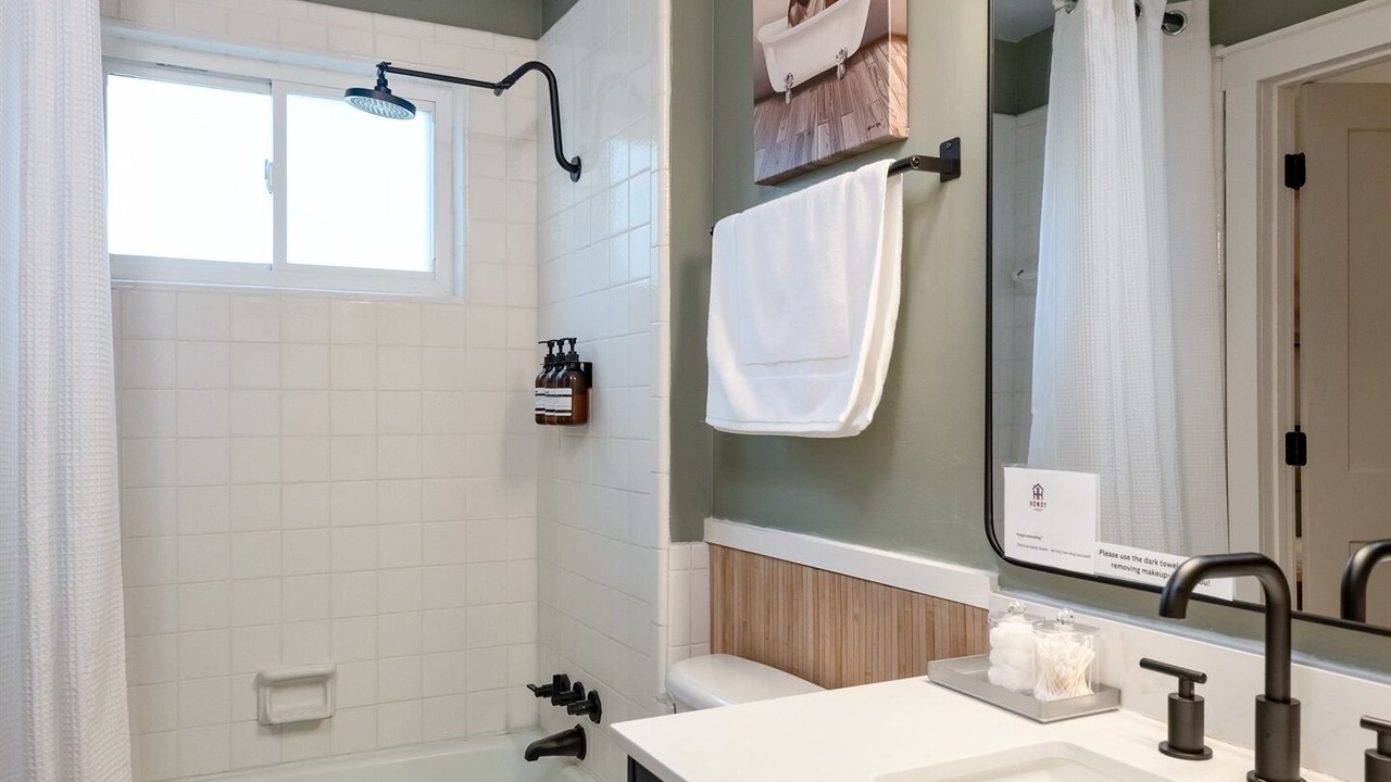 Photo of Bathroom in Briarcrest Estates