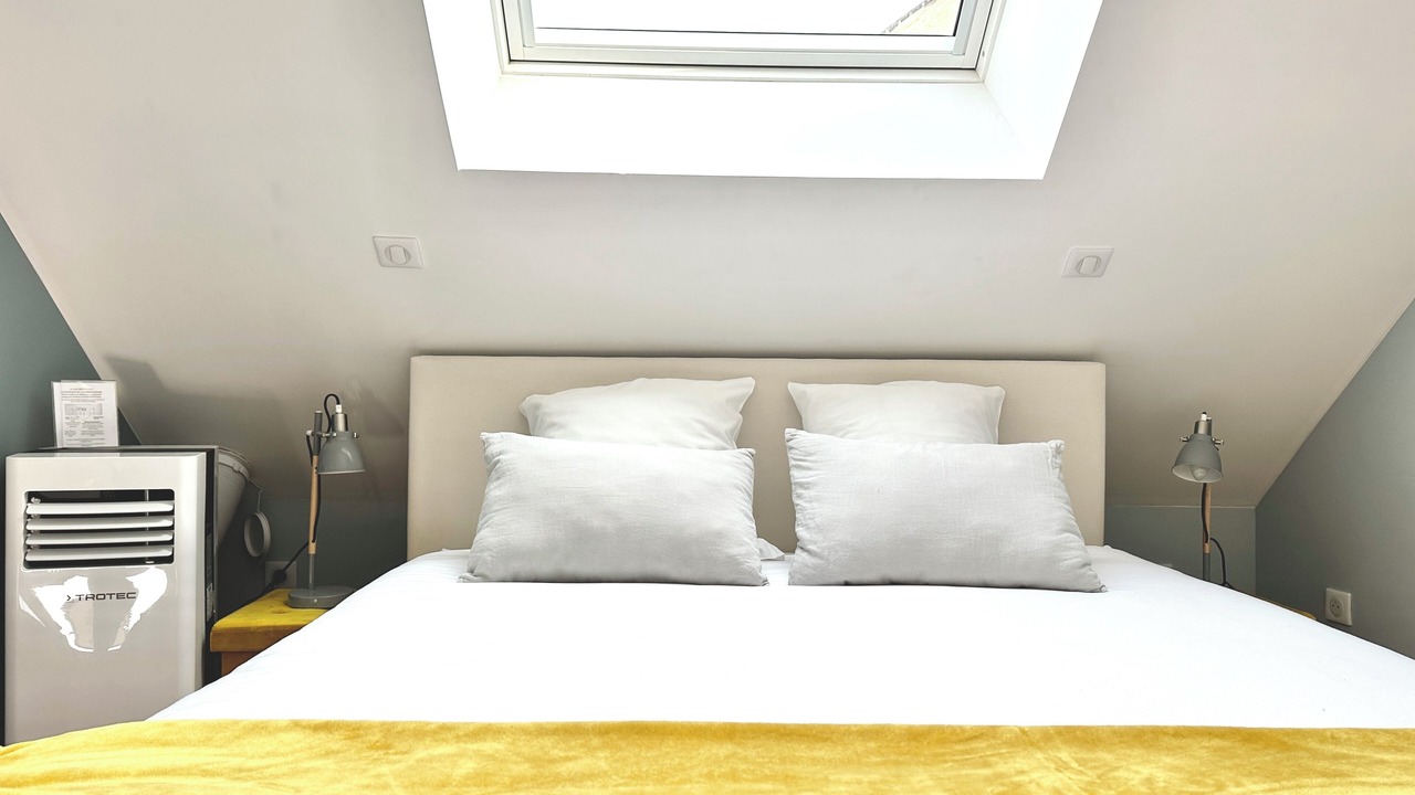 Photo of Bedroom in Miroir - Batignolles