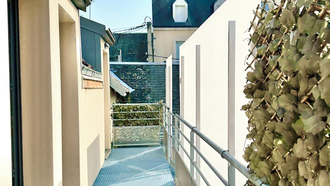 Photo of Outdoor in Miroir - Batignolles