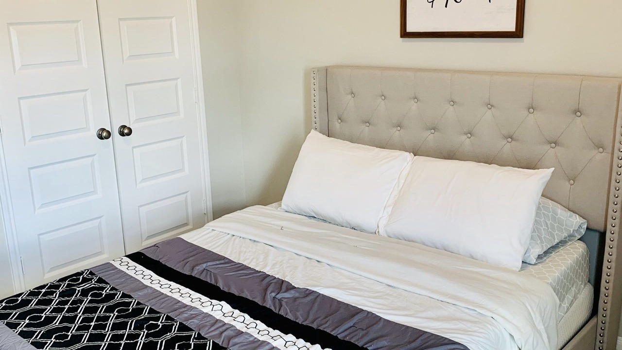 Photo of Bedroom in Clodine