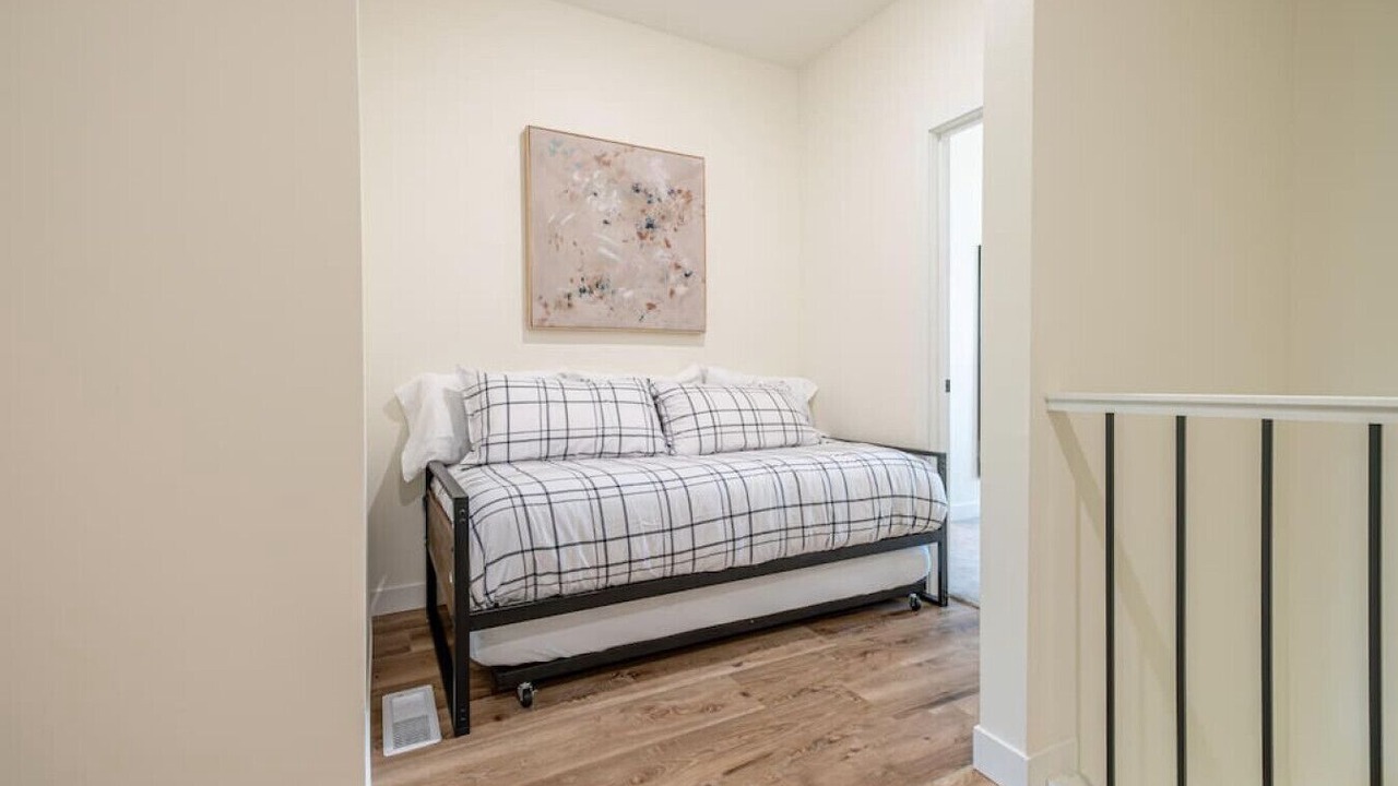 Photo of Bedroom in Arnolds Park