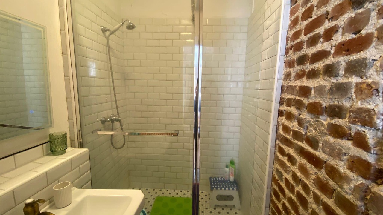 Photo of Bathroom in Clichy