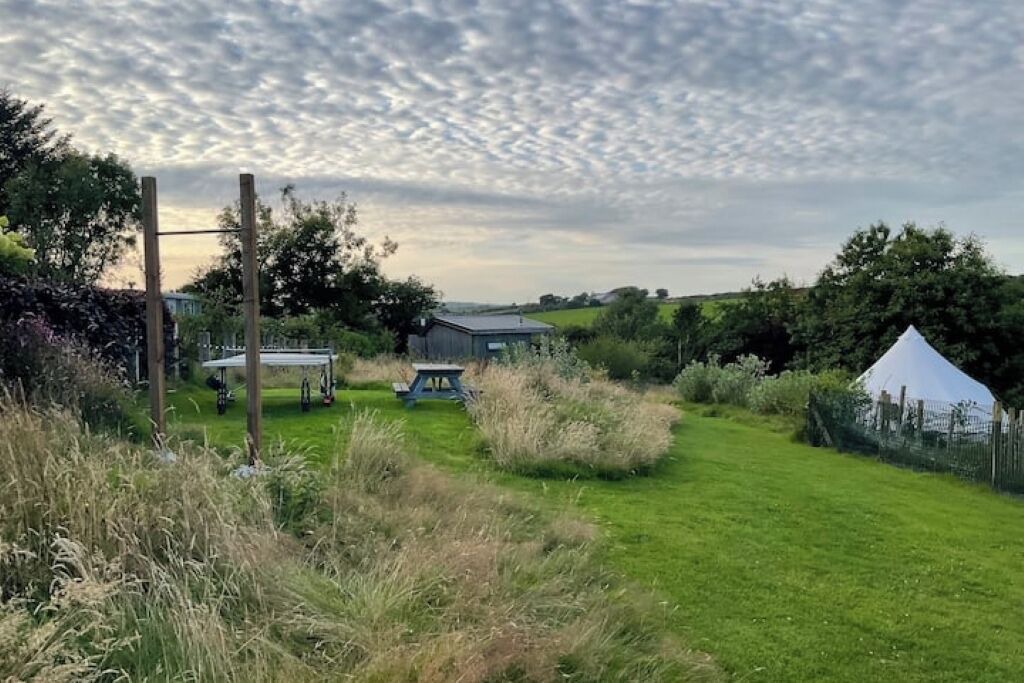 Photo of Outdoor in Mabe