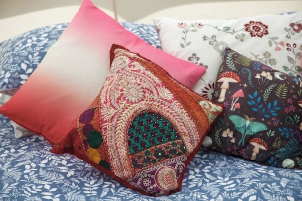 Photo of Others in Mabe