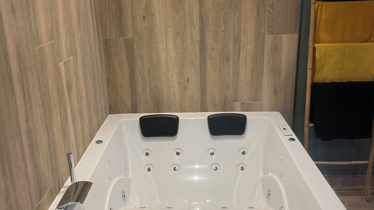 Photo of Bathroom in Sacquenville