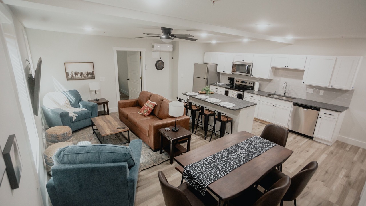 Photo of Livingroom in Dodge City