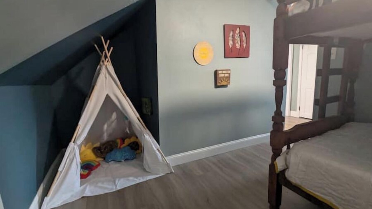 Photo of Bedroom in Roxboro