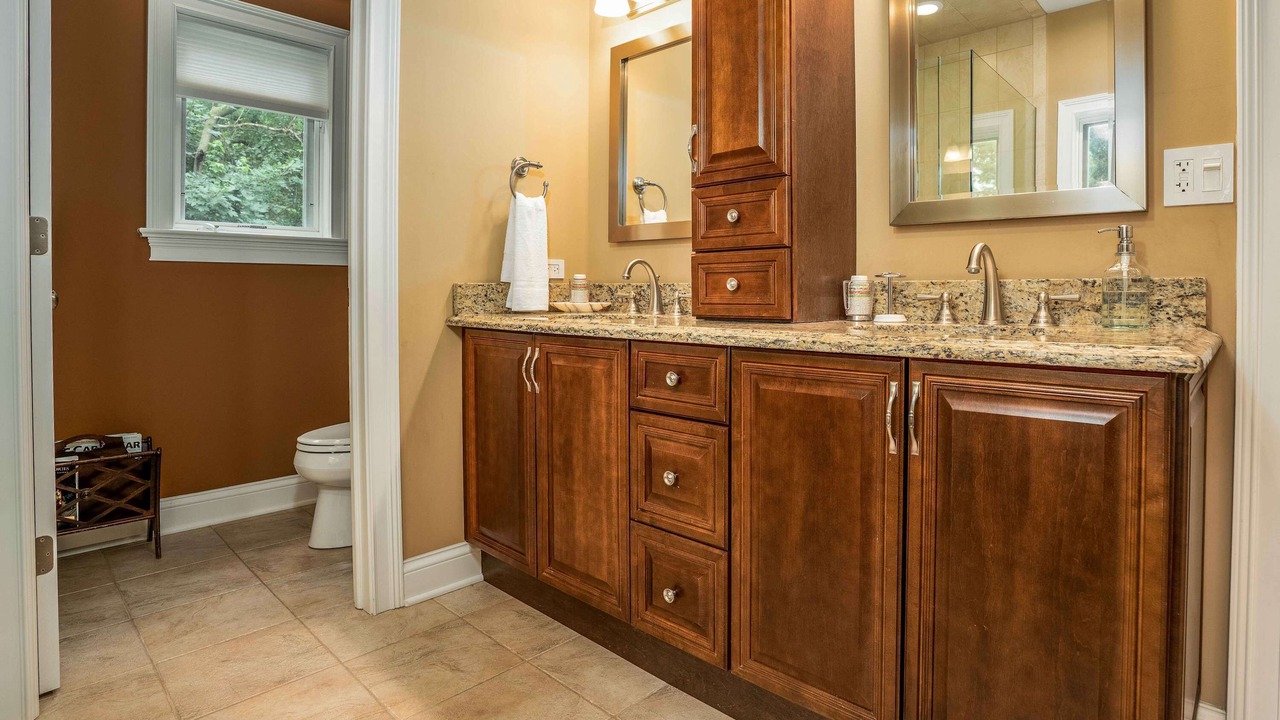 Photo of Bathroom in Delavan Lake