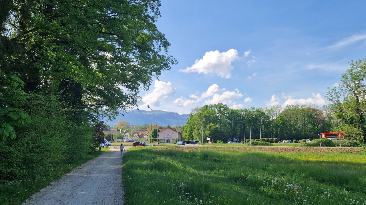 Photo of Others in Prevessin-Moens