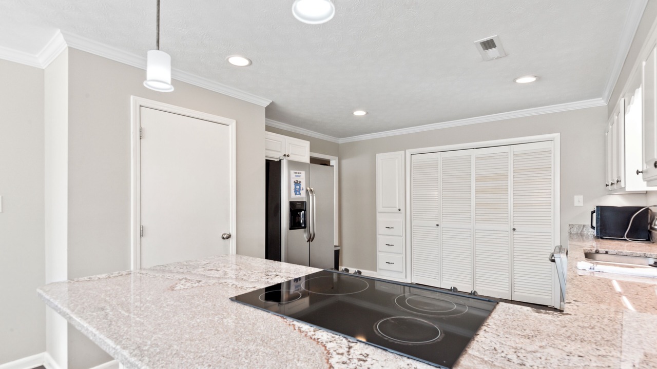 Photo of Kitchen in Albertville