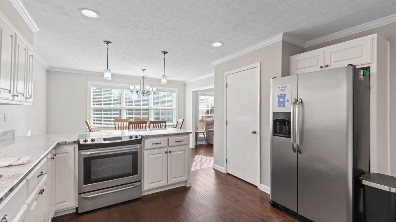 Photo of Kitchen in Albertville