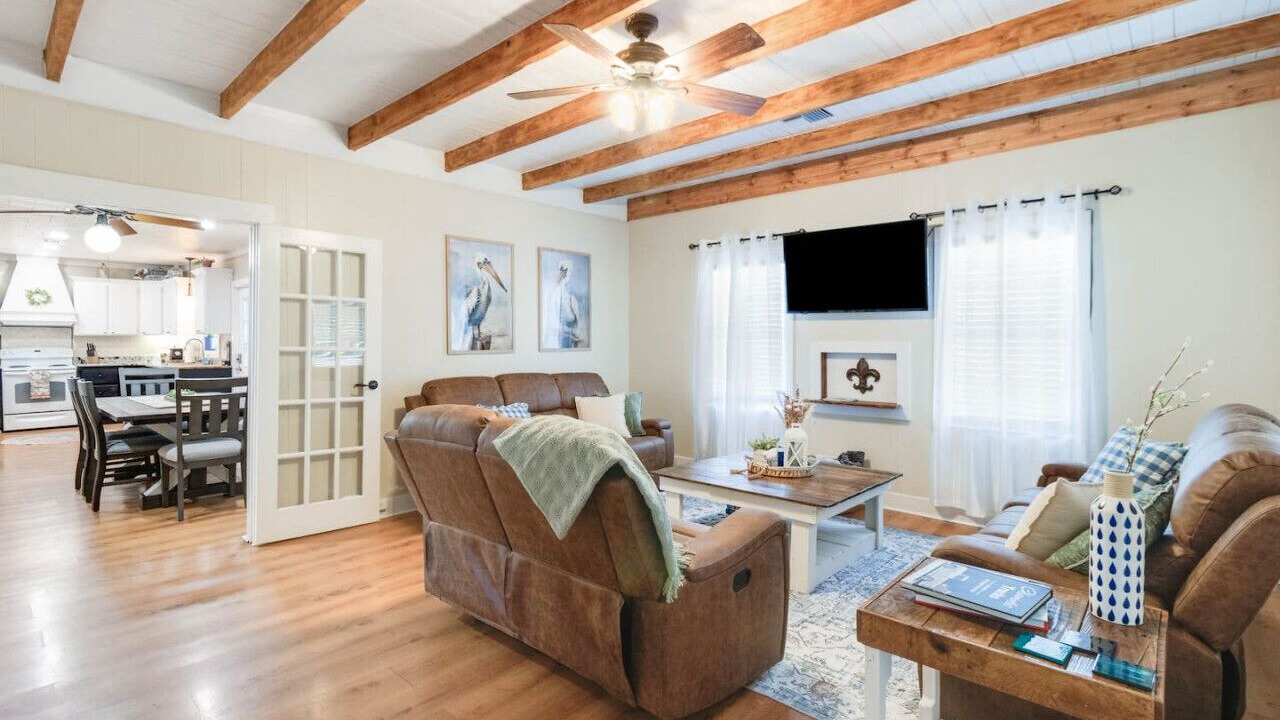 Photo of Livingroom in Milton