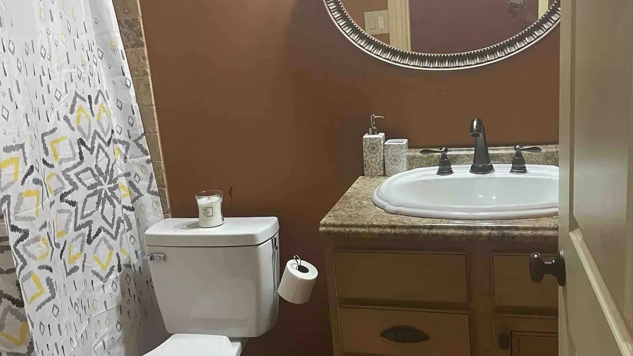 Photo of Bathroom in Blytheville